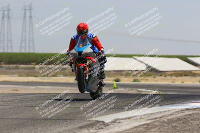 media/Aug-03-2025-TrackDaz (Sun) [[bf4a71acf9]]/A Group/12pm (Wheelie Bump)/